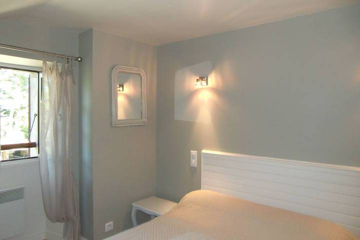 Location de vacances pour 4 personnes, avec jardin et balcon, animaux acceptés à Roumégoux - 3