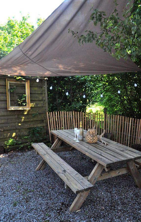 Gîte pour 4 personnes, avec jardin ainsi que vue et terrasse à Lierneux