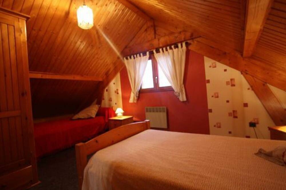 Chalet de charme avec grand terrain à proximité de Plombières-les-Bains in Le Val-d'Ajol, Parc naturel régional des Ballons des Vosges
