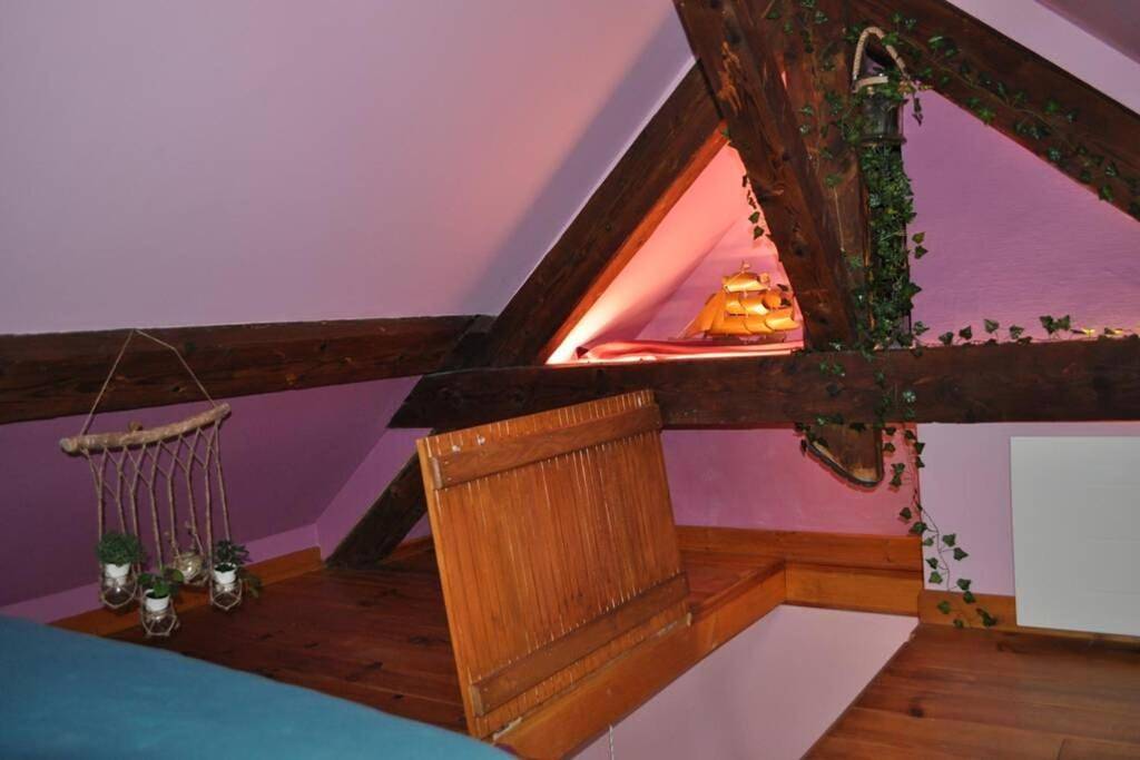 Appartement entier, Two-Bedroom Apartment in Dijon, Région de Dijon