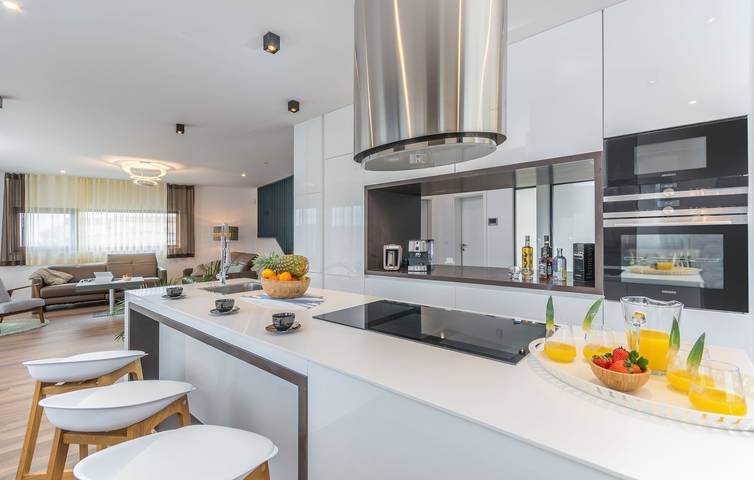 Villa pour 10 personnes, avec sauna et jardin ainsi que piscine et terrasse à Novigrad - 2