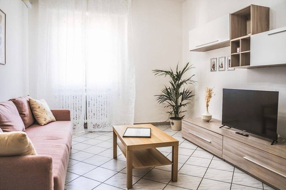 Apartamento entero, La Maison Benedetta - By Gigi La Maison in Reggio Emilia, Provincia de Reggio Emilia