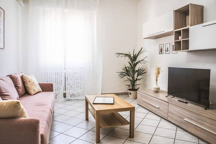 Ganze Wohnung, La Maison Benedetta - By Gigi La Maison in Reggio nell'Emilia, Reggio Emilia Provinz