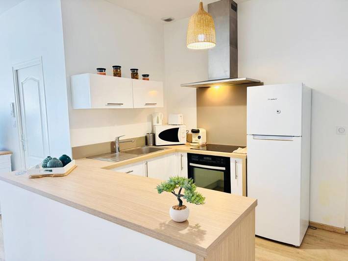 Gîte pour 4 personnes, avec terrasse à La Chapelle-Saint-Luc - 3