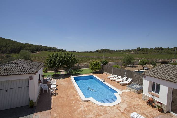 Casa rural para 10 personas, con jardín en Bajo Penedés - 4