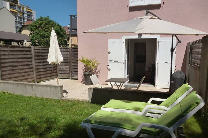 Ferienwohnung für 2 Personen, mit Terrasse und Garten