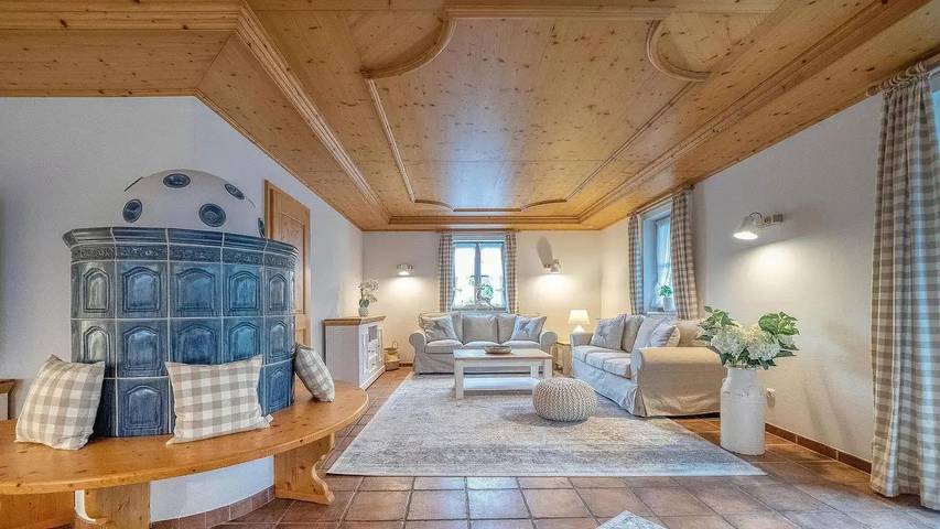 Ferienhaus für 8 Personen, mit Sauna und Garten sowie Terrasse in Schönau am Königssee