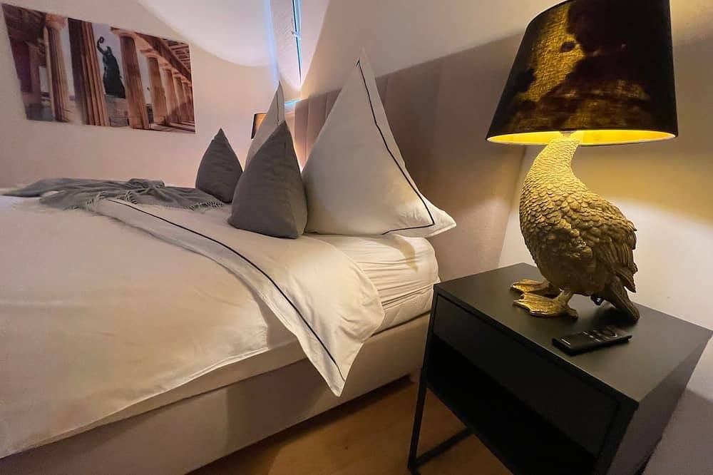 Ganze Wohnung, Luxuriöses Loft mit großer Sonnenterrasse und Sauna in München Schwabing, München
