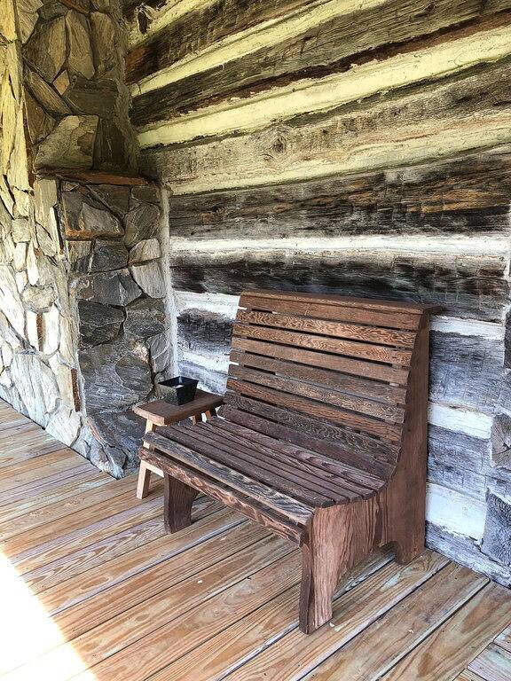 Arbor Lane Cabin-Authentic & charmante versteckte Kabine, aber in der Nähe von allem. in Surry County
