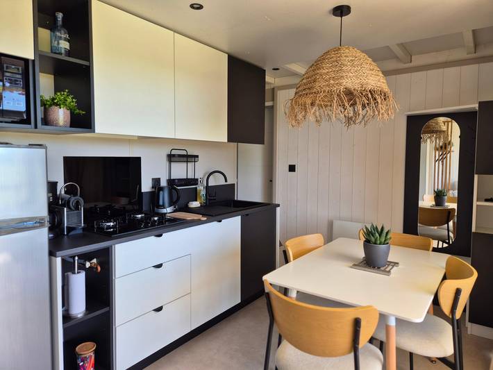 Location de vacances pour 4 personnes, avec piscine et terrasse, adapté aux familles dans Kairon Plage - 2