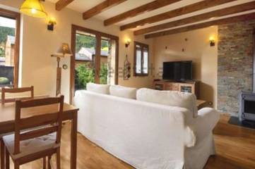 Gîte pour 4 personnes, avec jardin et vue, adapté aux familles à Latour-de-Carol