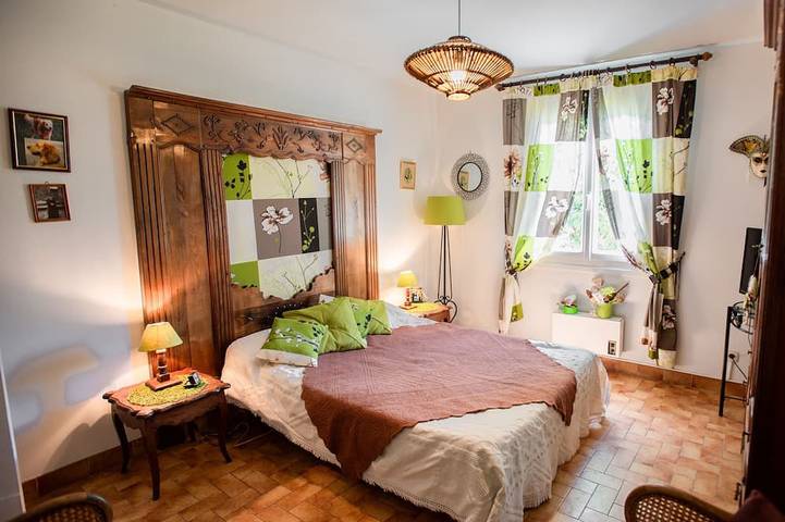 Location de vacances pour 6 personnes, avec jardin à Clarensac - 4