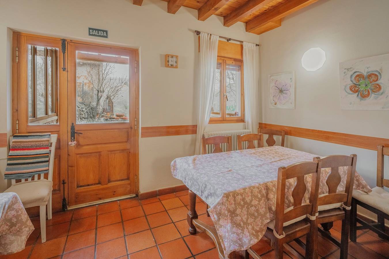 Casa rural 'El Hidalgo' mit Bergblick, privatem Garten und Wlan in Sotresgudo, Burgos Provinz