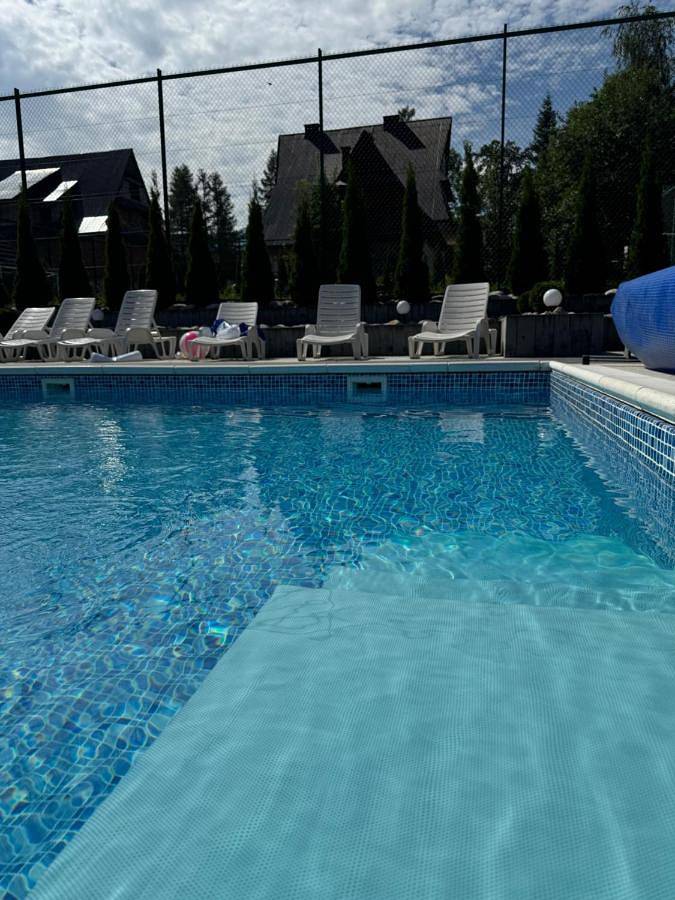 Casa de vacaciones para 10 personas, con jardín además de vistas y piscina - 1