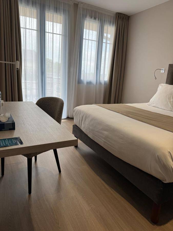 Hôtel pour 3 personnes, avec vue et balcon à Nogent - 4