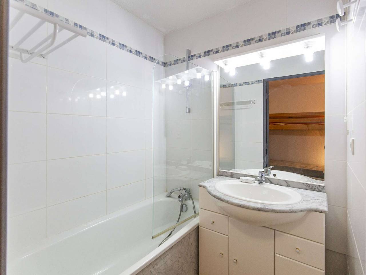 Ganzes Studio, Charmantes Studio-Kabine für 4 Personen mit Hallenbad und Fitnessraum in La Mongie, Bagnères-de-Bigorre