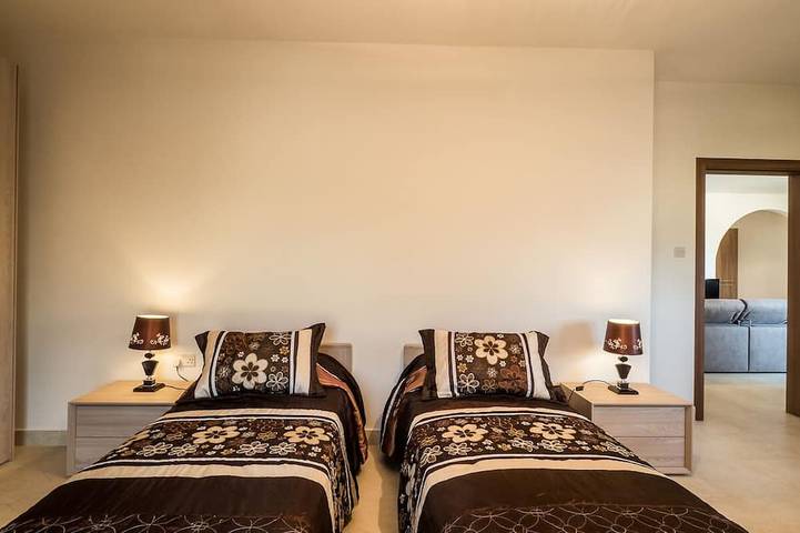 Ganze Wohnung, Moderne und komfortable Wohnung in Birzebbuga in Birżebbuġa, Insel Malta