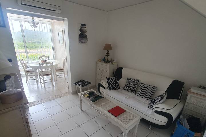 Maison de vacances pour 4 personnes, avec jardin et piscine, adapté aux familles à Cogolin