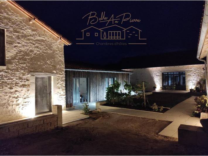 Location de vacances pour 2 personnes, avec jardin ainsi que sauna et vue dans Lac de Saint-Cyr - 3