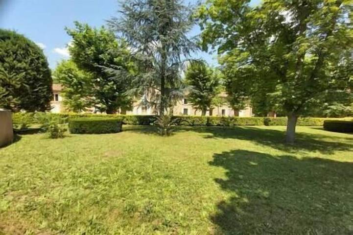 Appartement entier, Superbe appartement en résidence avec piscine dans le Lub... in Rustrel, Parc naturel régional du Luberon