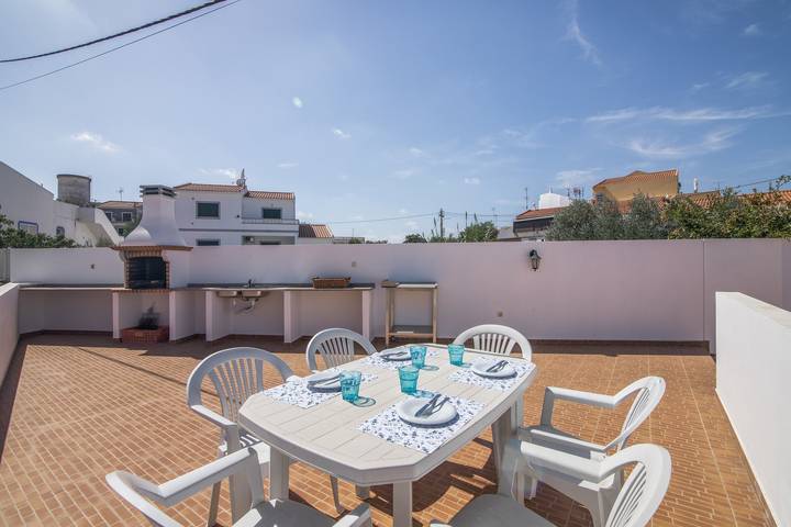 Villa 'Grandvale' with Private Terrace, Wi-Fi and Air Conditioning in Castro Marim, Faro District