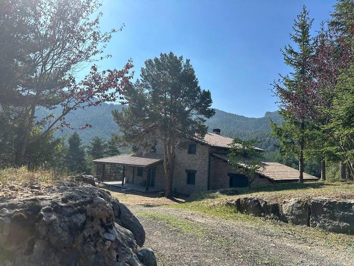 Casa rural para 18 personas, con Balcón y Terraza además de Jardín y Vistas en Vilada