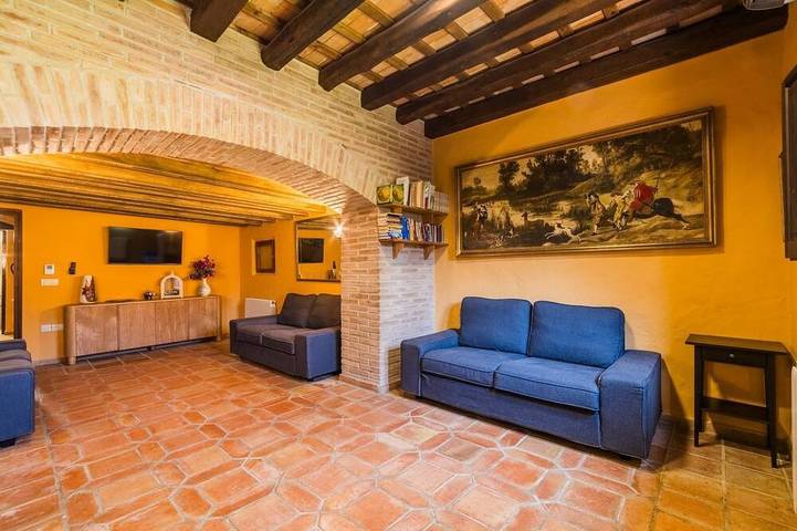 Villa pour 23 personnes. Bbq, grande piscine, près de Barcelone in Riudarenes, Province de Gérone