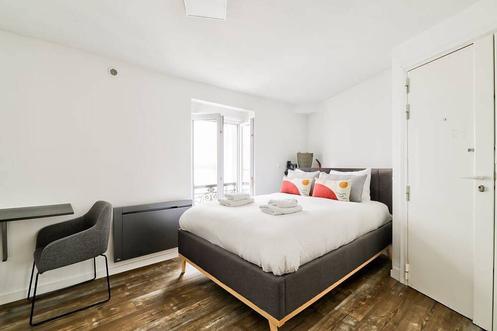 Entire apartment, Modern Studio at Montreuil - Paris in Montreuil, Seine-Saint-Denis