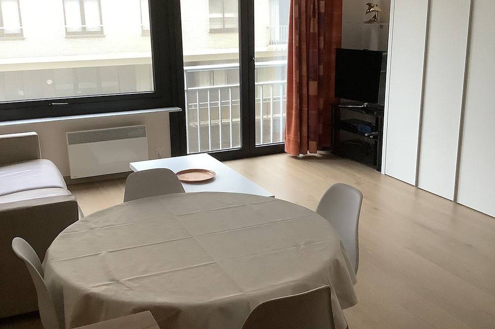 Geheel appartement, Zongerichte studio Sint-Idesbald met mooi zeezicht in Koksijde-Bad, Koksijde