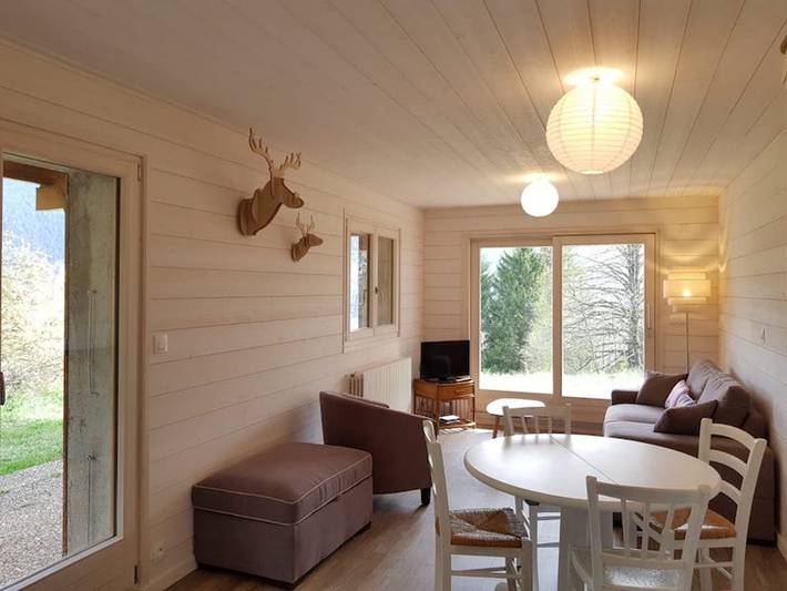 Gîte pour 6 personnes, avec terrasse et jardin dans Lac Léman (France) - 2