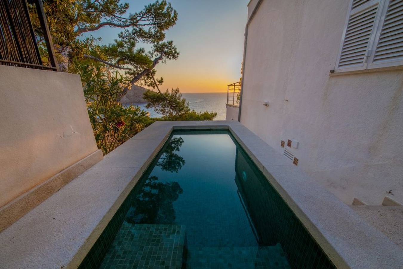 Appartement entier, Appartement de vacances Ponent avec vue sur la mer, vue sur la montagne, balcon, terrasse et piscine in Port de Sóller, Sóller