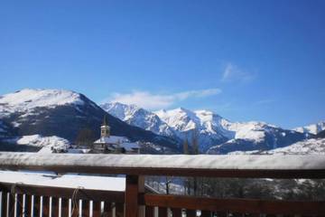 Gîte pour 8 personnes, avec balcon à Mizoën