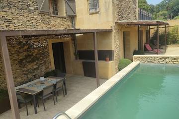 Agriturismo pour 4 personnes, avec jardin à Vers-Pont-du-Gard