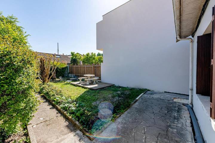 Gîte pour 4 personnes, avec jardin à Floirac - 3