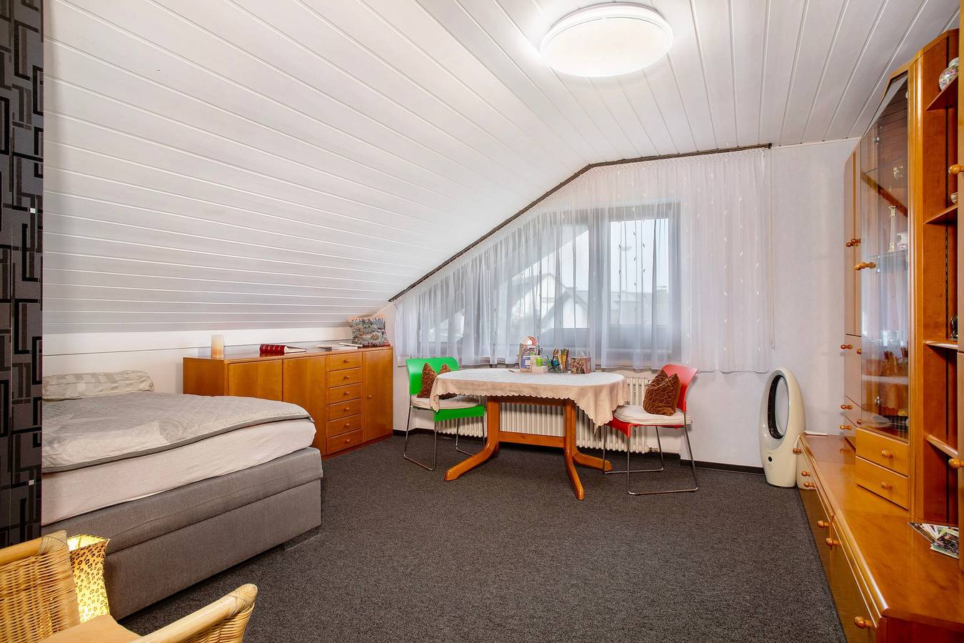 Ganze Wohnung, Ferienwohnung 'Apfelstübchen' mit Bergblick und Wi-Fi in Friedrichshafen, Region Bodensee-Oberschwaben