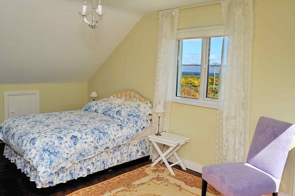 Hübsches Ferienhaus, perfekte Lage, um den Wild Atlantic Way zu erkunden in Louisburgh, County Mayo