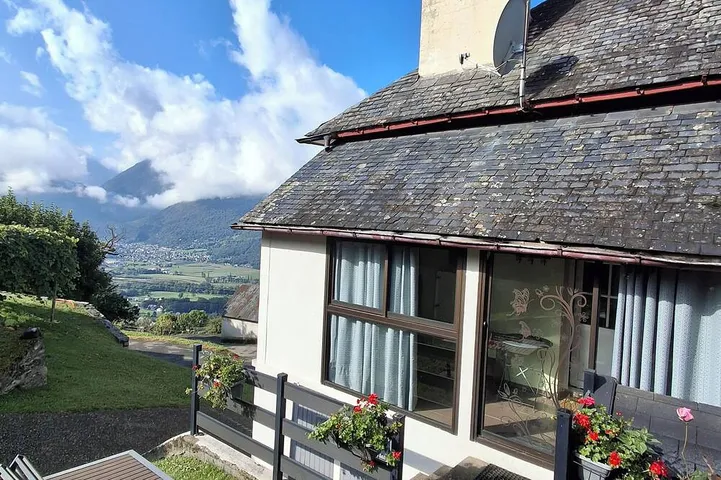 Gîte pour 5 personnes, avec terrasse et jacuzzi, animaux acceptés - 1