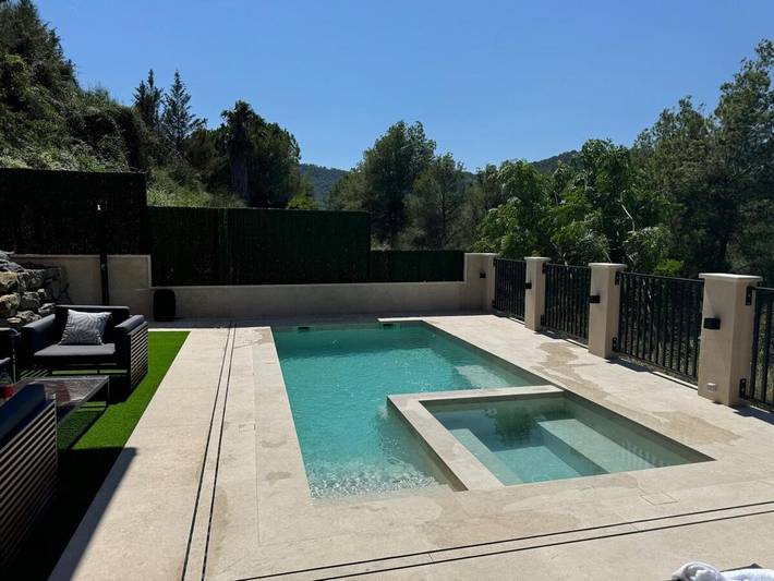 Chalet para 6 personas, con Balcón y Jacuzzi además de Terraza y Jardín en Bajo Llobregat - 2