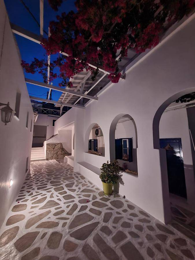 Elpis Rooms in Mylopotas, Chora (Ios)