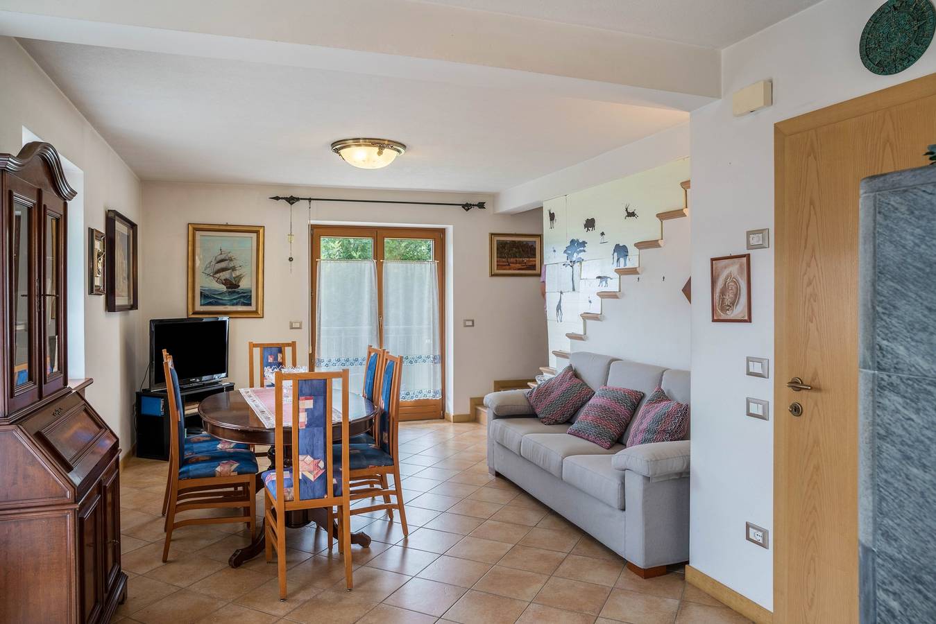 Ganze Wohnung, Ferienwohnung "Villa Fiore" mit Bergblick, 2 privaten Terrassen und Wlan in Lamon, Belluno Provinz
