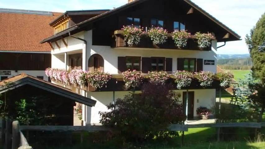 Hütte für 4 Personen, mit Garten in Grünten