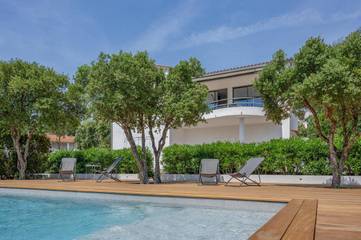 Villa pour 6 personnes, avec jardin ainsi que piscine et vue dans Saint-Aygulf