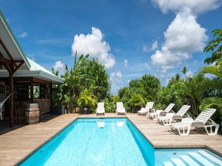 Gîte pour 6 personnes, avec piscine et jardin, adapté aux familles à Anse-Bertrand - 4