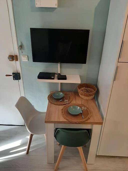 Gîte pour 4 personnes, avec terrasse et jacuzzi dans Office de Tourisme de Frontignan Centre Ville - 4