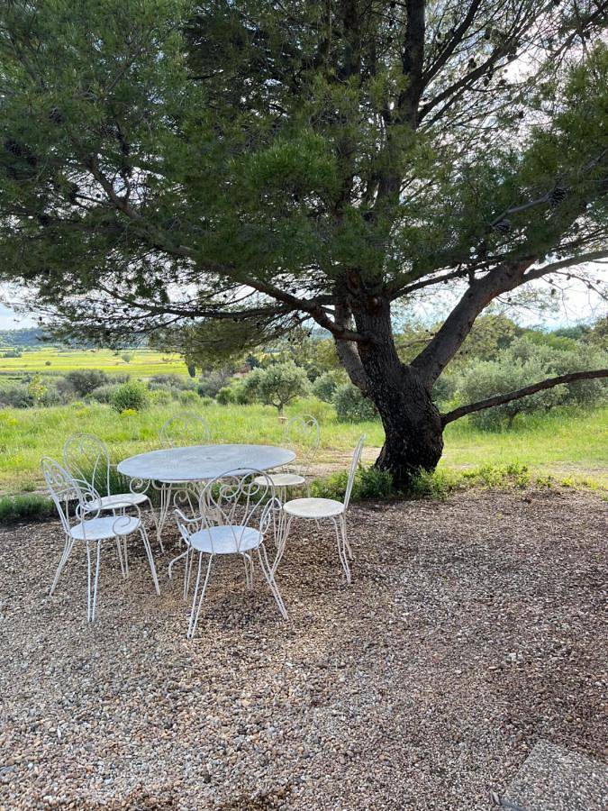 Gîte pour 2 personnes, avec piscine et terrasse ainsi que vue et jardin à Saint-Hippolyte-le-Graveyron - 2