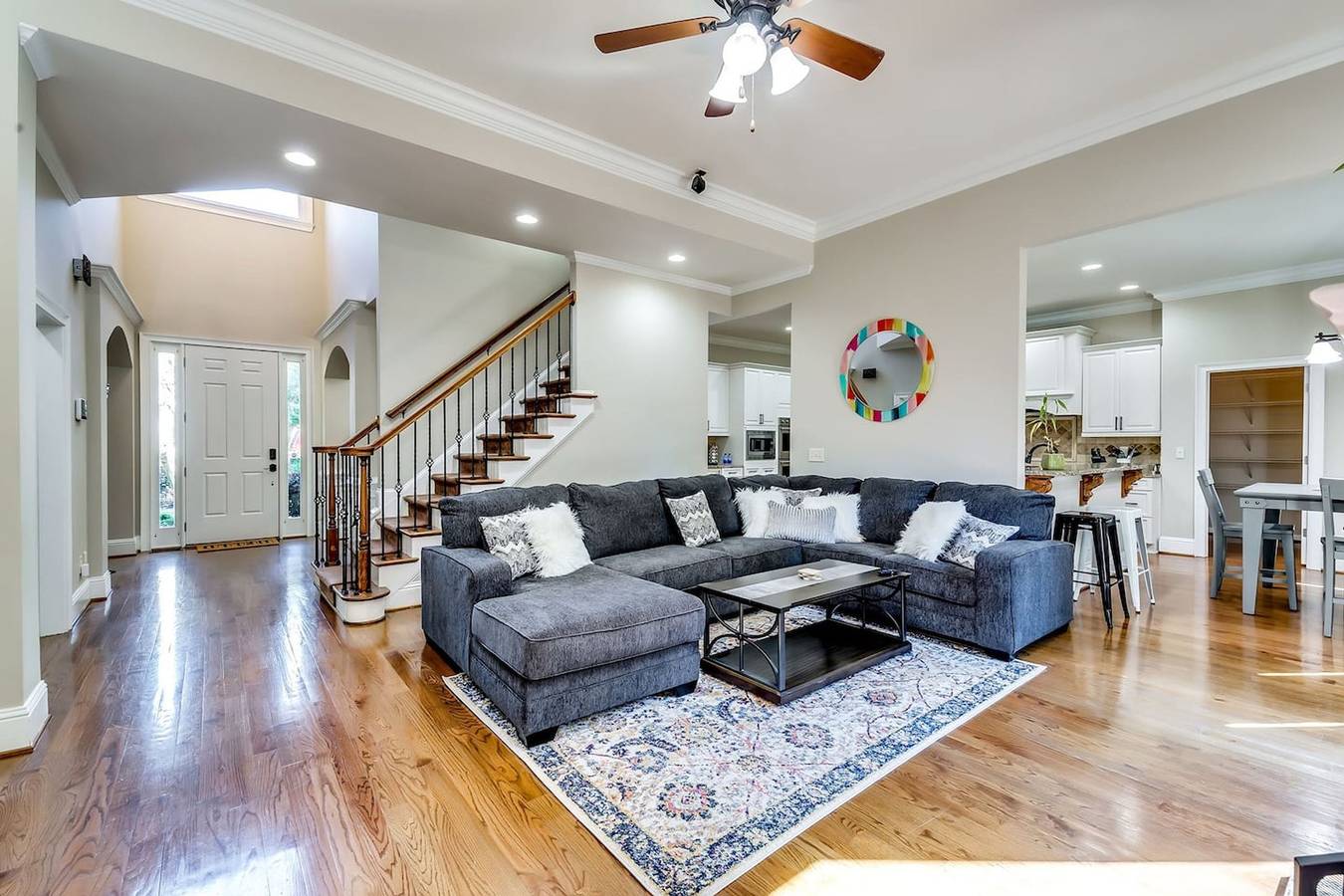 6Bd/5.5B,Brookhaven.Sleeps 12,Big yard,w pool.Gate in Chamblee (Georgia), Georgia (Estados Unidos)