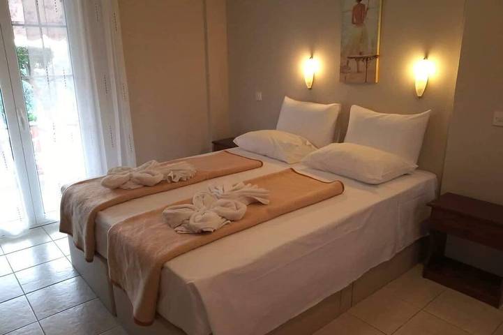 Apartment for 2 people, with balcony and garden in Lassi