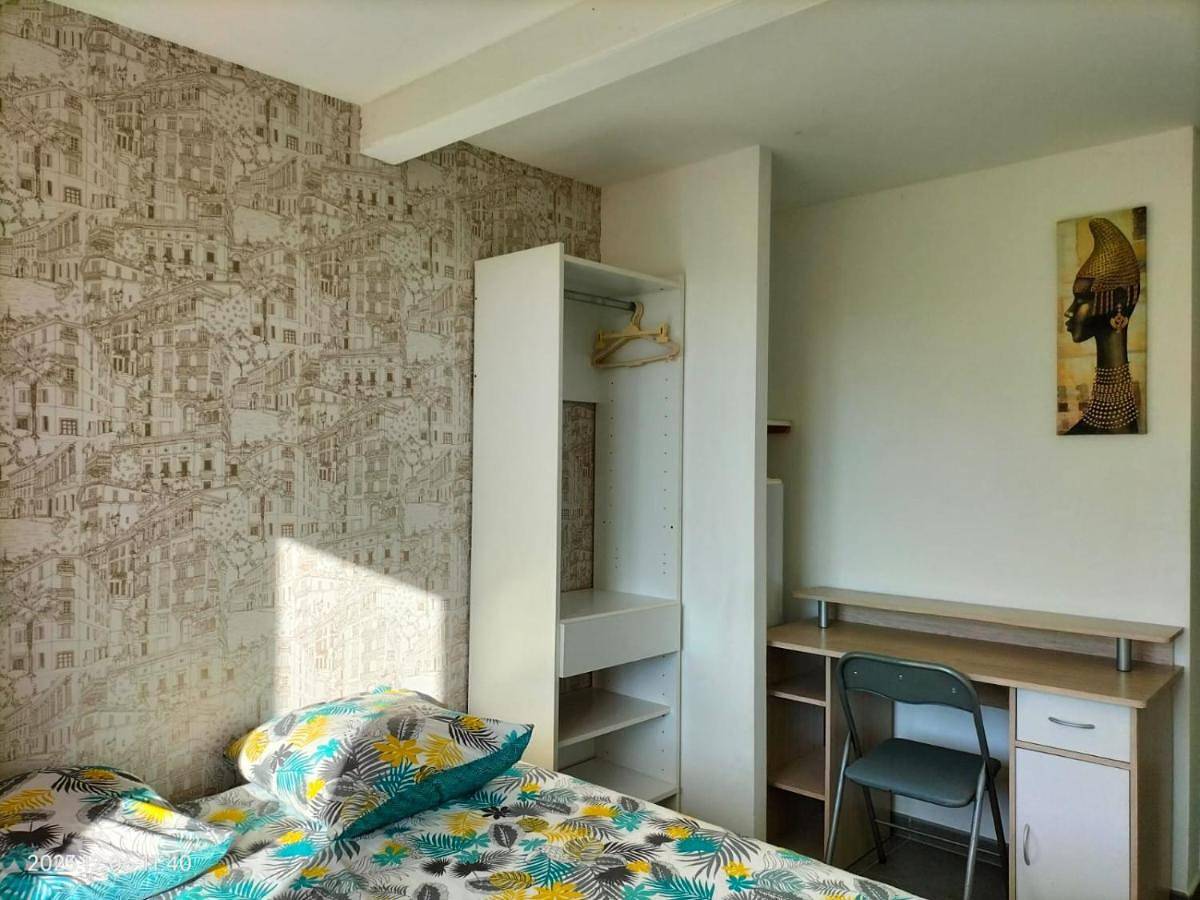 Appartement entier, 2 Sdb - 2 Chambres - 1 lit d'appoint enfants in Montaigu-Vendée, Vallée de la Loire