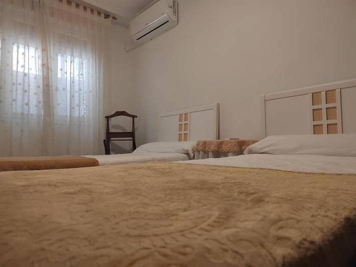 Ferienwohnung für 4 Personen, mit Balkon und Ausblick - 1