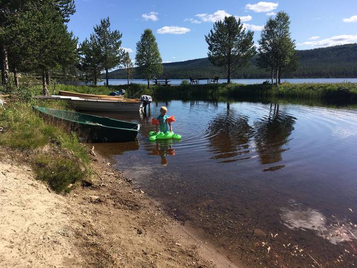Charmantes Ferienhaus in Lofsdalen am See Lofssjön in Lofsdalen, Härjedalen